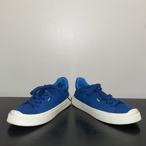 Cariuma sneakers.  Size 7.5.  Blue canvas.  Sustainable. - Picture 8 of 12